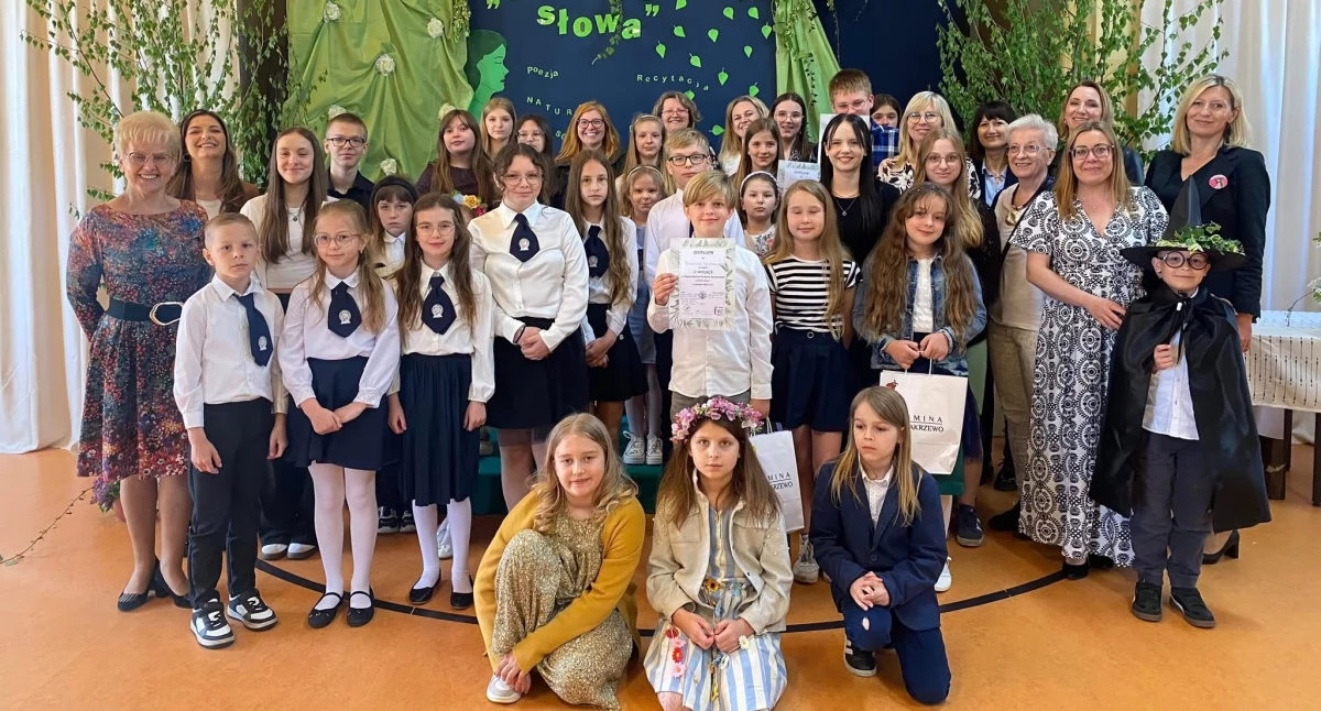 Edukacja, „Zielone słowa” Międzyszkolny Konkurs Recytatorski Starej Wiśniewce - zdjęcie, fotografia