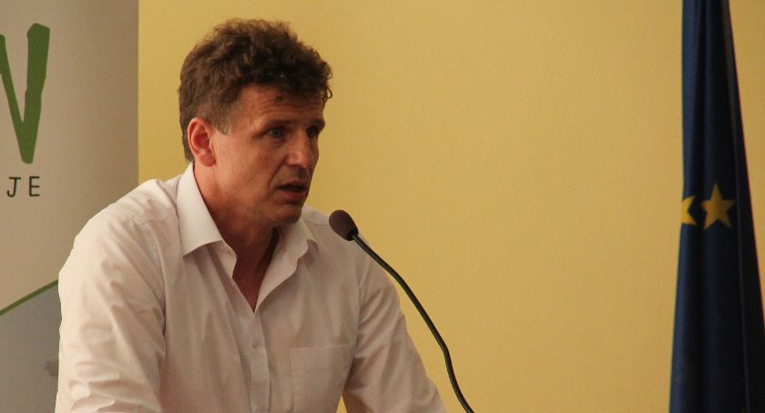 Zdaniem Tadeusza Drobczyńskiego to m.in. decyzje radnych wpłynęły na opóźnienie prac remontowych w pływalni Laguna