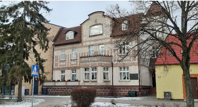 Nie ma zgodności między radnymi a burmistrzem, co zrobić z zabytkowym budynkiem