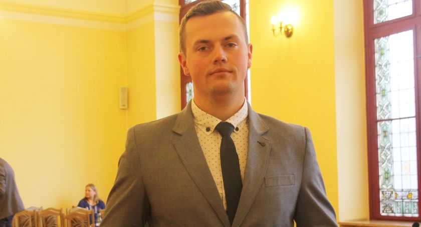 Patryk Wruk jest zdania, że już podczas zawierania koalicji w 2018 roku KO miała gorszą pozycję negocjacyjną wobec Porozumienia