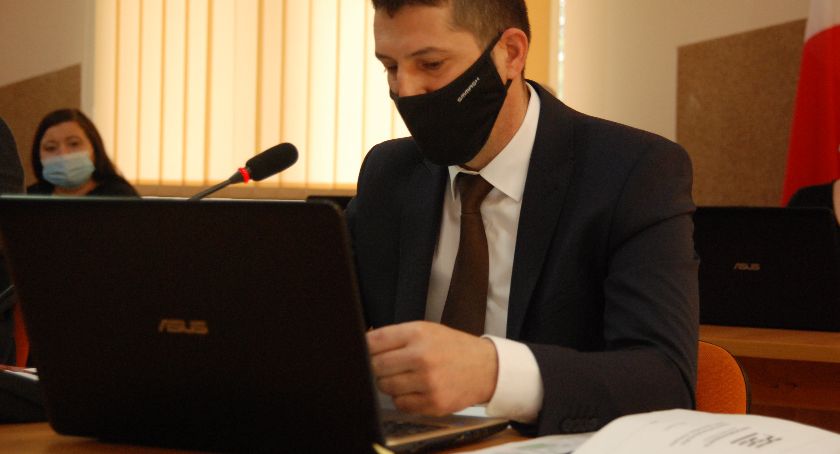 Bartłomiej Batko wskazywał na problemy jakie poruszane są w petycjach, które trafiają do jego komisji
