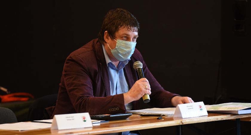 Janusz Mliczak przedstawił radnym możliwe scenariusze oczekiwanej inwestycji
