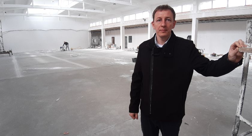 Niedługo potężny obiekt powinien nabrać typowo sportowego charakteru...