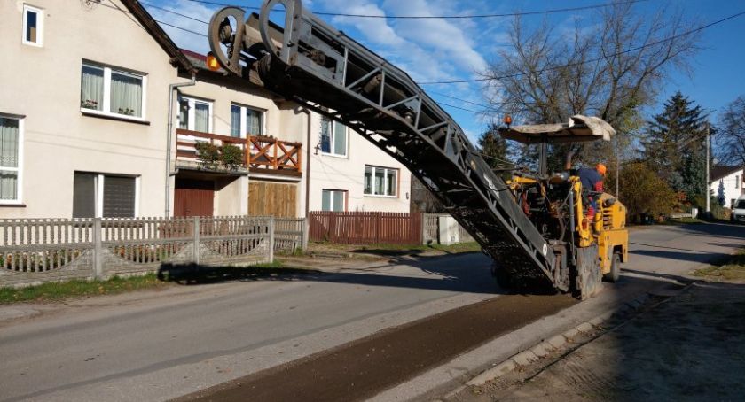 Samorząd starał się, by poprowadzić rury gazowe jeszcze przed remontem ulicy Nad Rzeką