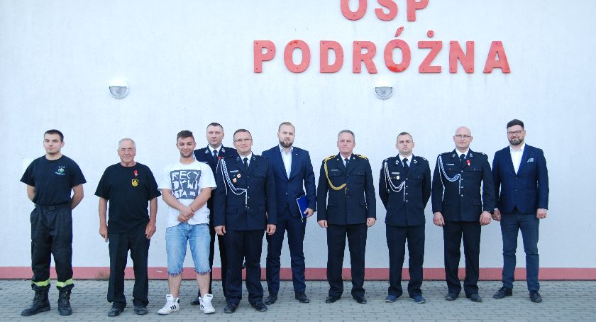 Tak przedstawia się nowy zarząd OSP w Podróżnej, wraz z osobami, które już od niego odeszły