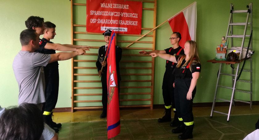 Podczas ostatniego zebrania w poczet jednostki włączono nowych strażaków