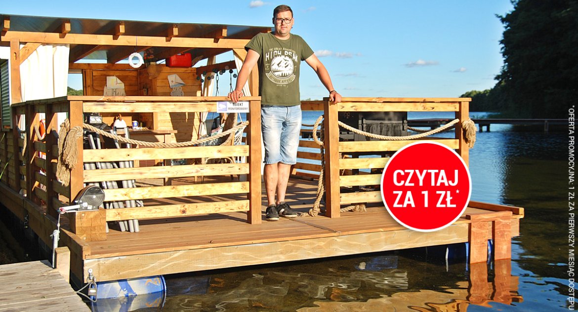 Tak tratwa prezentuje się o zachodzie słońca (fot. Robert Judycki)