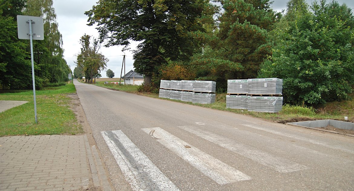 To przejście dla pieszych zostało odnowione. Nadal jednak zdarza się, że dochodzi tu do wyprzedzania jak mówią mieszkańcy