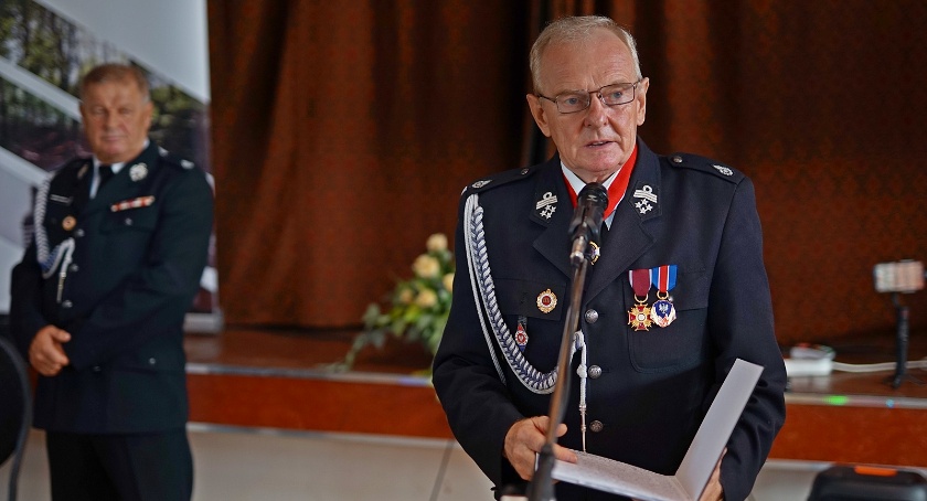 Ludzie losy pasje, Andrzejem Kacprzakiem pożegnano klasy Zrobiono krzywdę… - zdjęcie, fotografia