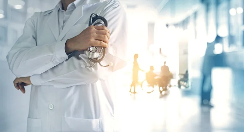 Zdrowie Uroda Szpital, Umierają kolejni chorzy powiecie Covid Więcej osób szczepi - zdjęcie, fotografia