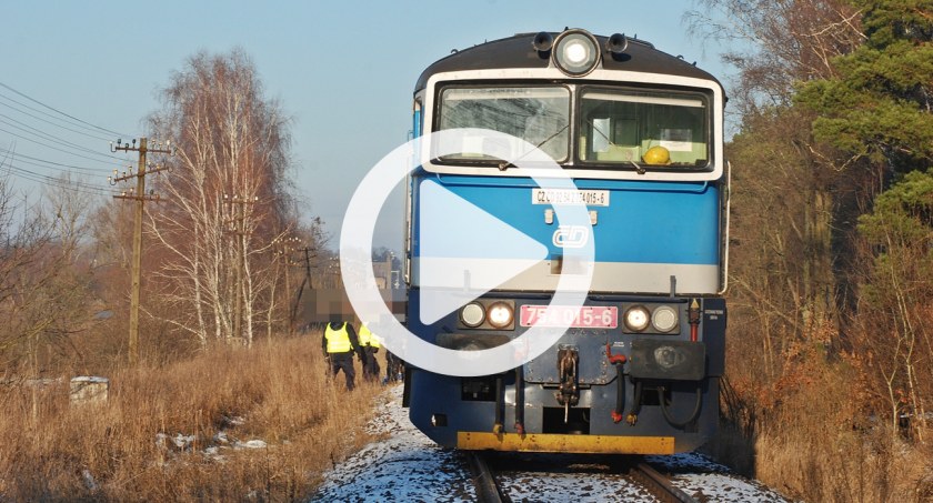 Wypadki drogowe, Wideo fotoreportaż miejsca samobójstwa trasie Złotów Krajenka - zdjęcie, fotografia
