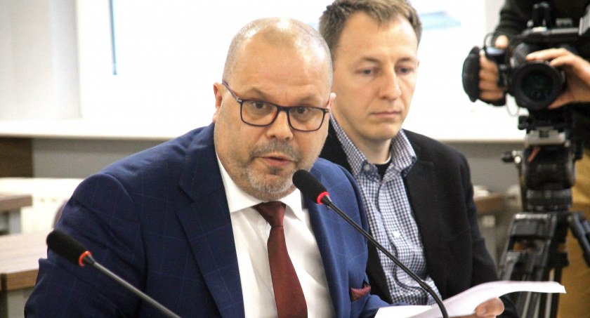 Zdaniem radnego Żelichowskiego Za Rzeką powinna powstać mała filia magistratu z myślą o mieszkańcach tej części miasta