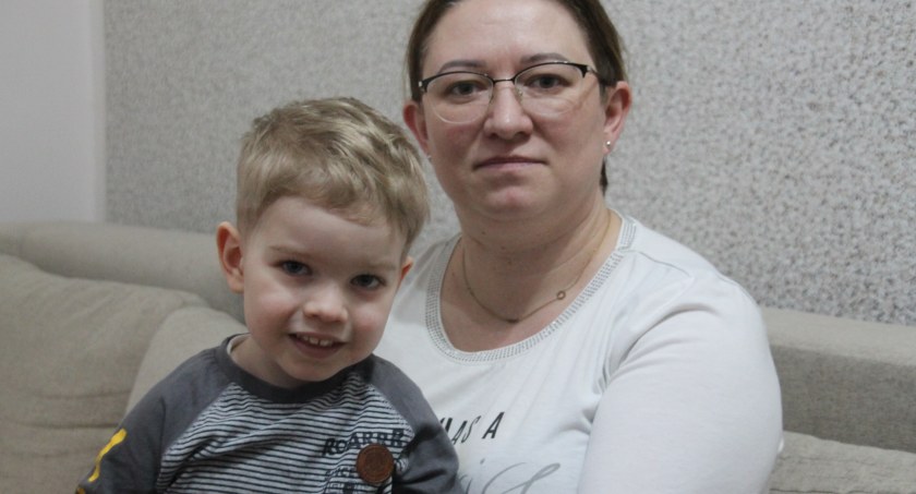 Opiekujący się chłopcem lekarze mają nadzieję, że gdy będzie nastolatkiem, będzie mógł normalnie funkcjonować. - Przygotowano nas jednak na to, że może być inaczej - przyznaje jego mama. 