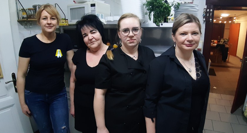 Małgorzata Lewandowska i jej współpracownice mają nadzieję, że bufet będzie funkcjonował z równym powodzeniem także w nowej lokalizacji
