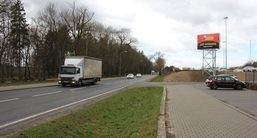 Drogi i komunikacja, skończyło tragedią - zdjęcie, fotografia
