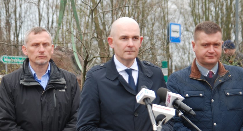Jak przekazał IPN, zawartość kamienia węgielnego jest mocno zniszczona