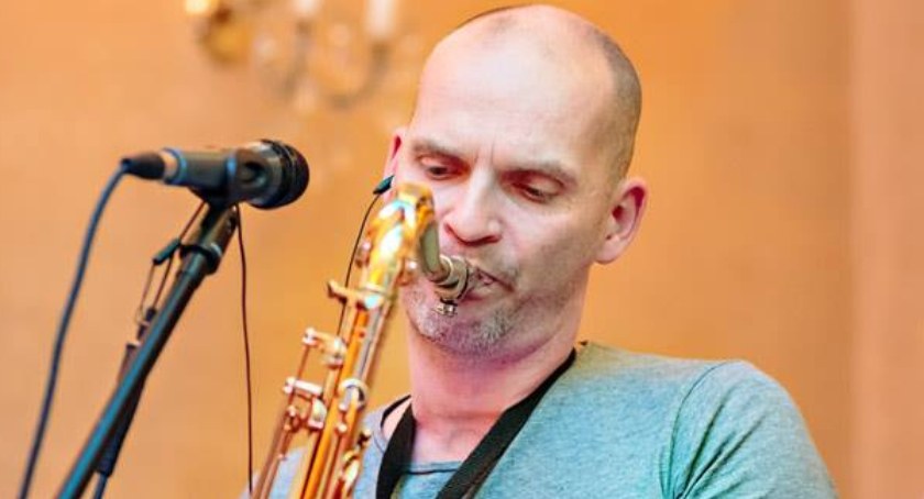 Piotr Pawlak jest zawodowym muzykiem (fot. Magda i Piotr Kubiak)
