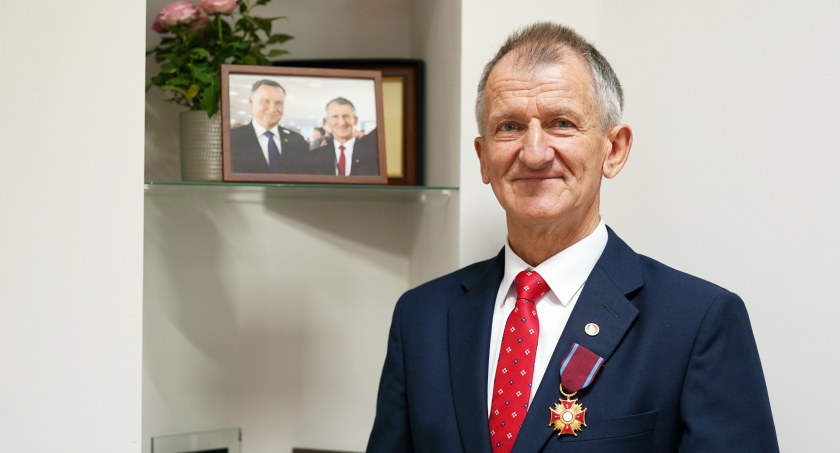 Samorządowcy, medal trzeba sobie zasłużyć - zdjęcie, fotografia
