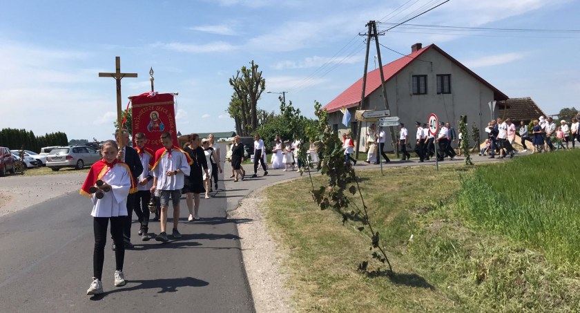 Procesie Bożego Ciała w regionie Krajny