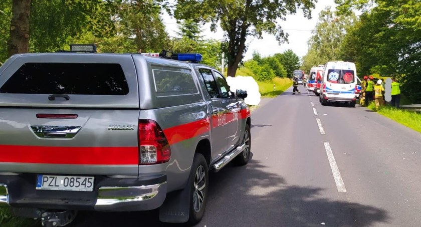 Wypadki drogowe, Wypadek między Zakrzewem Lipką - zdjęcie, fotografia