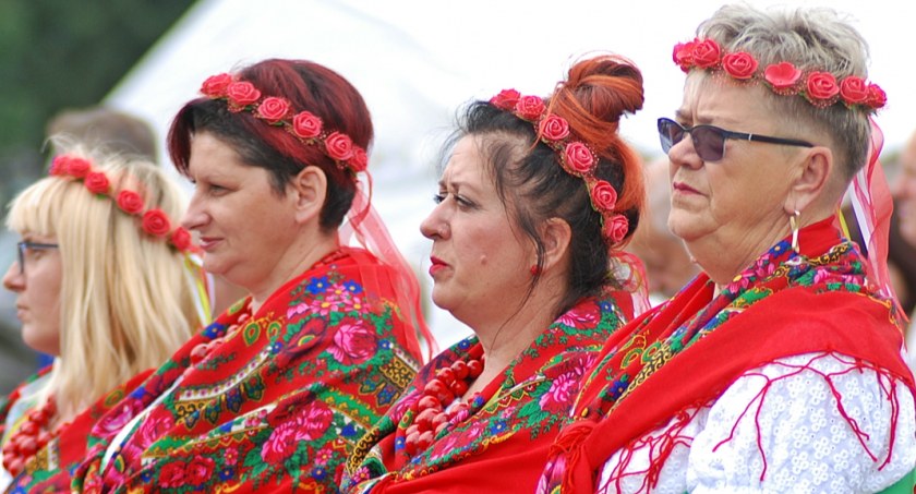 Pani Bożena mówi, że choć tak dużego wydarzenia we wsi jeszcze nie było, jej mieszkańcy dadzą radę je zorganizować