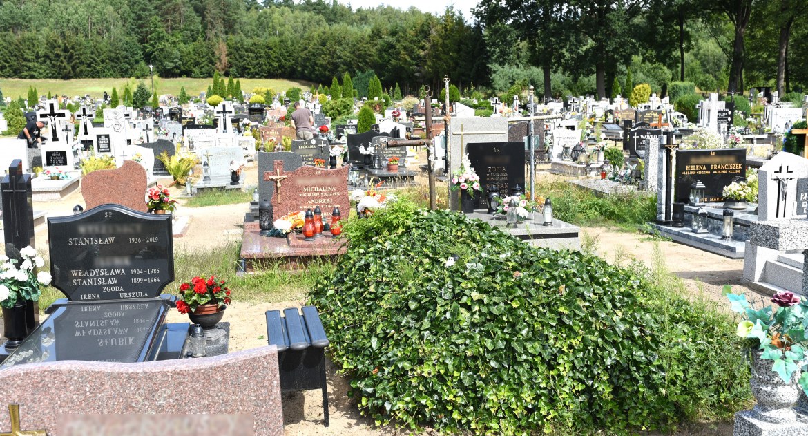Nawet jeśli miejsce pochówku utraciło rezerwację, to ZGKiM stara się tam nie chować innych zmarłych. Na razie