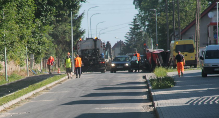 Burmistrz Złotowa nie widzi podstaw do kwestionowania jakości prac firm projektowych, wykonawczych i nadzorujących inwestycję na tej ulicy