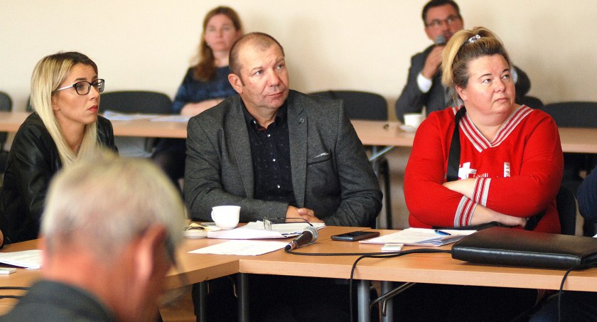 Radni usłyszeli m.in., że około 60 proc. zużywanej energii elektrycznej w gminie Krajenka pochłania działanie oczyszczalni ścieków, czy systemu wodociągowego