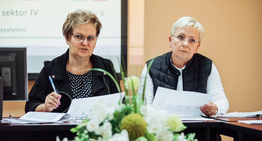 Elżbieta Sieg (z lewej) i Marta Sieniawska tłumaczyły meandry rozliczania w Związku