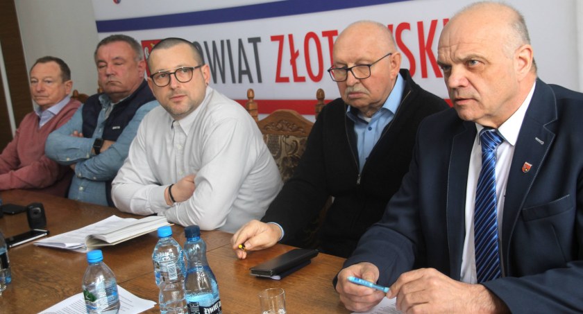 Przemysław Bodnar oznajmił, że jeśli nie będzie zgody na nagrywanie, opuści obrady