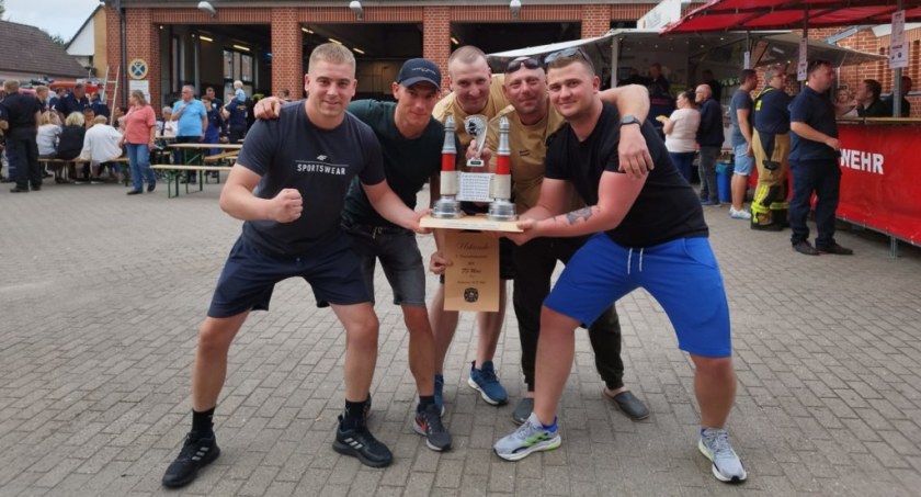 Na zdjęciu od lewej: Kamil Bronakowski, Piotr Nowak, Łukasz Rakowski, Mariusz Ciesielski, Krystian Kwiatkowski