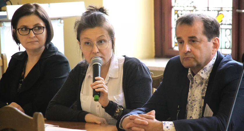 Zastępcy dyrektora szpitala Sabina Chwarścianek (w środku) i Robert Sokołowski