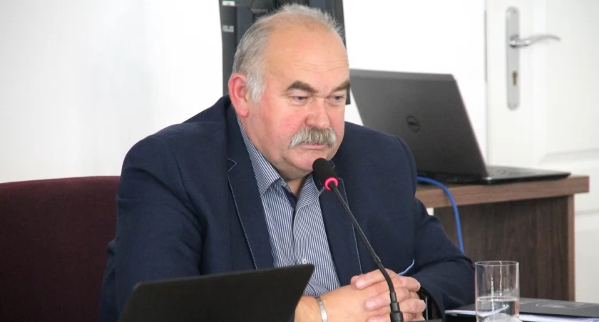 - Dla mnie rzecz kuriozalna - mówi o zaistniałej sytuacji Roman Głyżewski