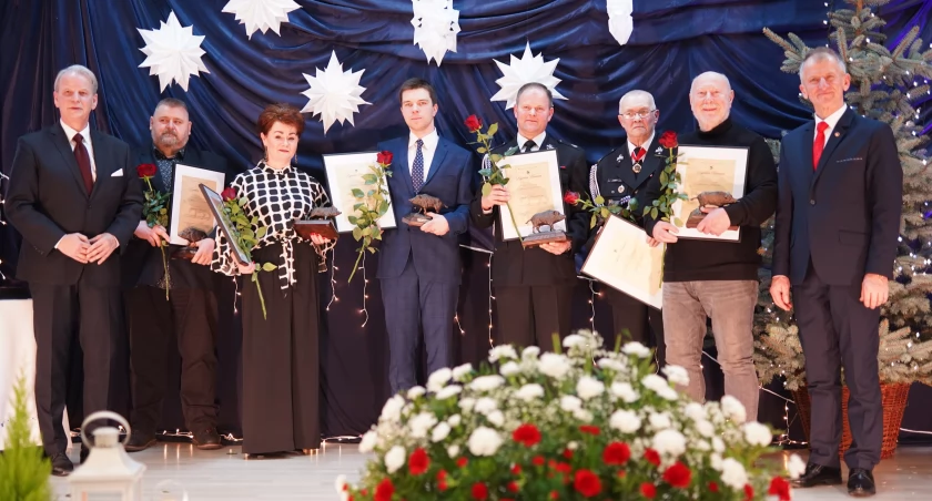 Wręczanie Łobżenickich Dzików 2024 podzielono na dwie części. Na zdjęciu drugiej z nich, z terenu gminy Łobżenica