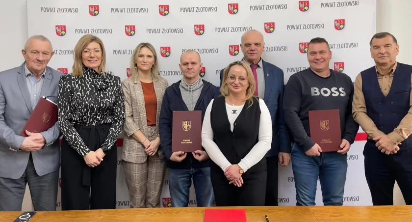 Przedstawiciele firm przewozowych obsługujących linie