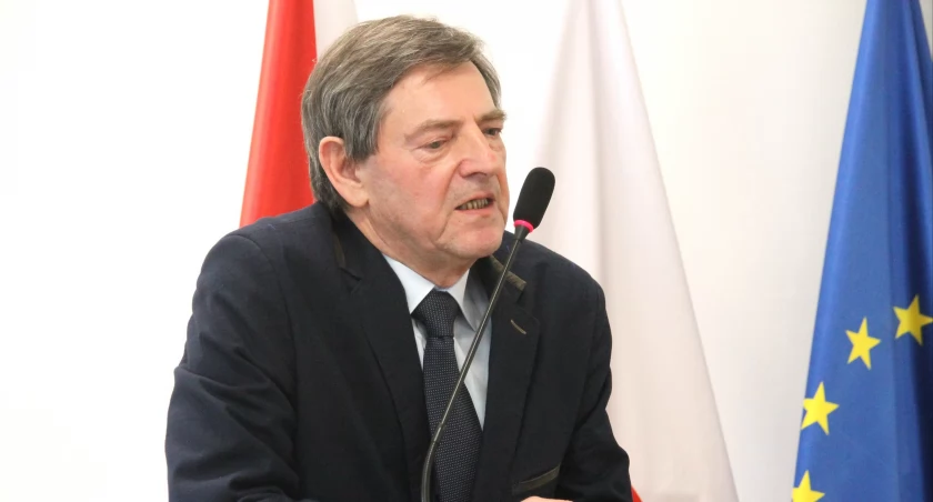 W imieniu władz i słuchaczy ZUTW głos na sesji zabrał prezes Wojciech Zagacki