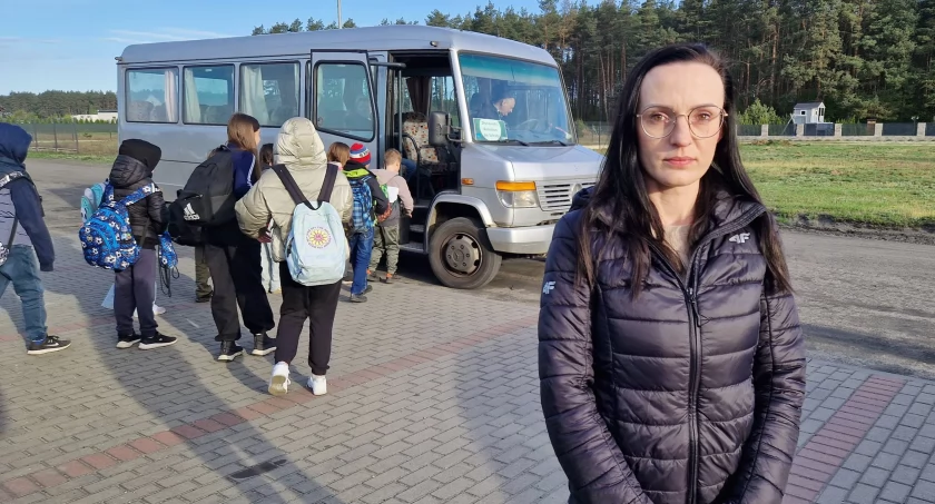 – Te dowozy są dla nas bardzo ważne i potrzebne – mówi jedna z mam, Michalina Kowalczyk