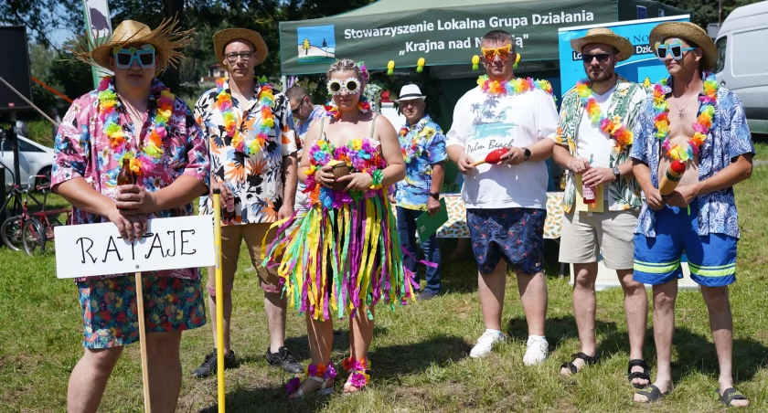 Gminę Łobżenica reprezentowało sołectwo Rataje