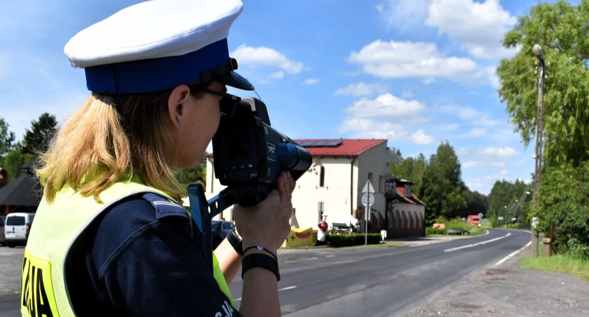 Policja - komunikaty i akcje, Kierowca przekroczył prędkość pasażer skończył więzieniu - zdjęcie, fotografia