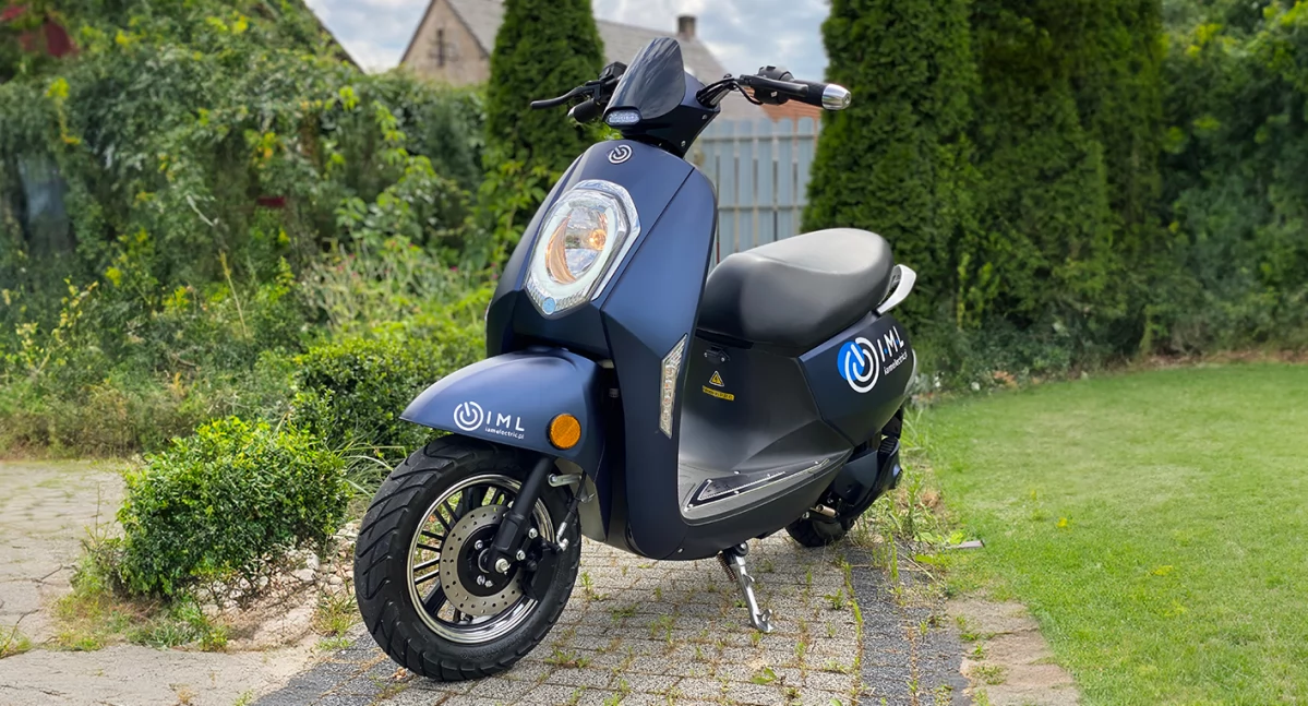 Motoryzacja, warto kupić skuter elektryczny - zdjęcie, fotografia