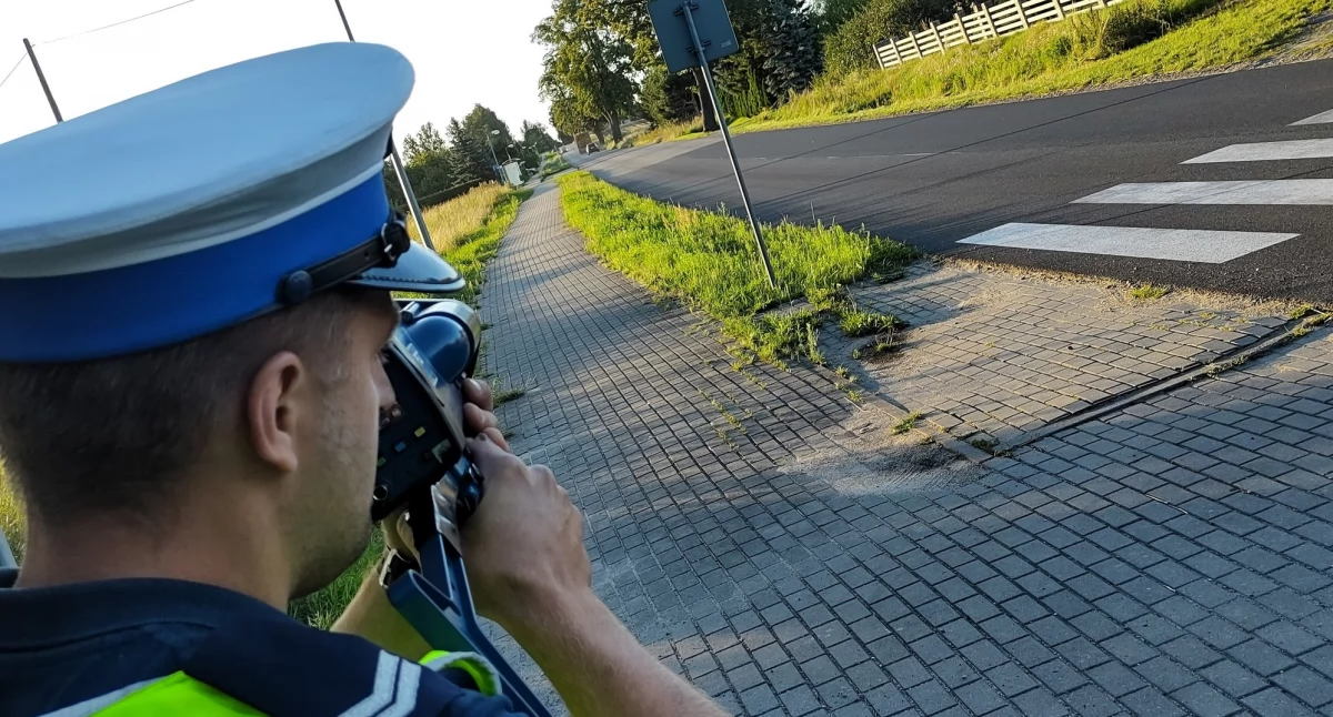 Policja - komunikaty i akcje, Ponad wykroczeń drogach jednego - zdjęcie, fotografia