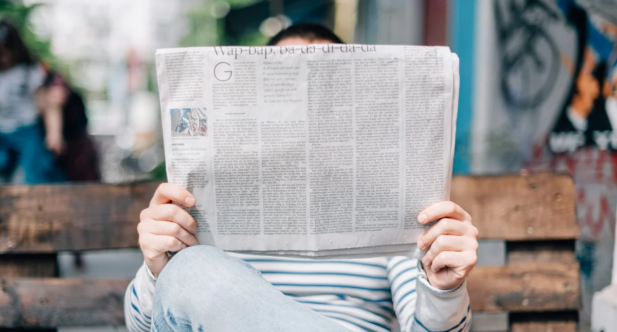 Książki Publikacje, Portali Informacyjnych Polsce Czytać Bieżąco - zdjęcie, fotografia