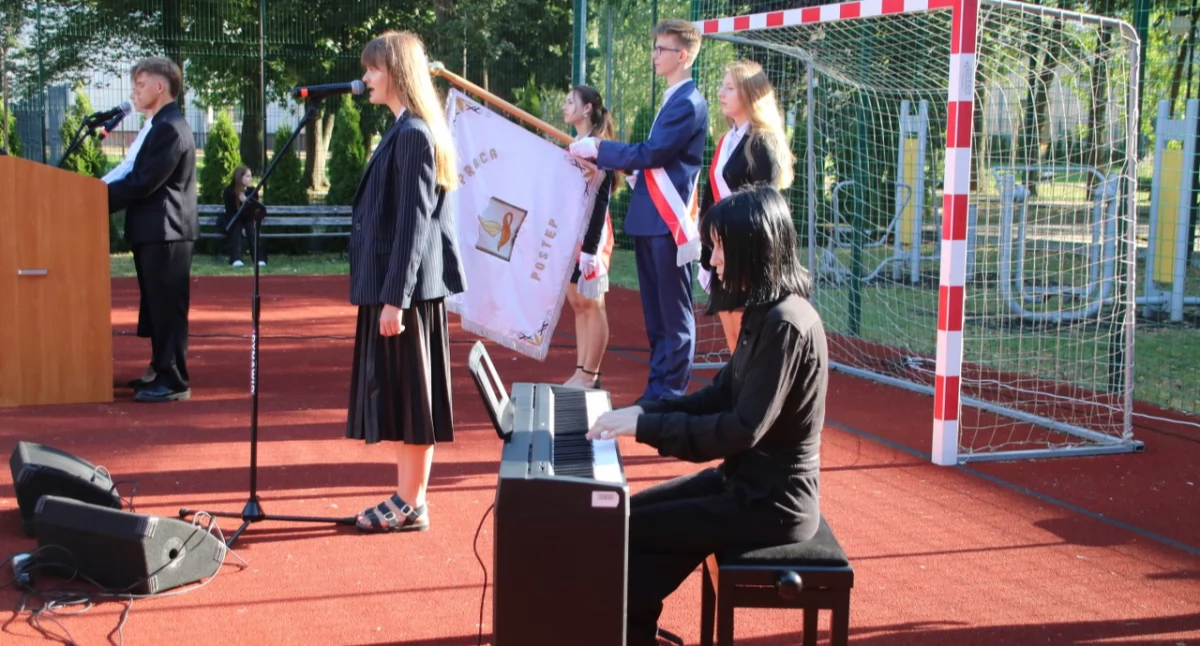 Edukacja, Inauguracja nowego szkolnego Złotowie - zdjęcie, fotografia