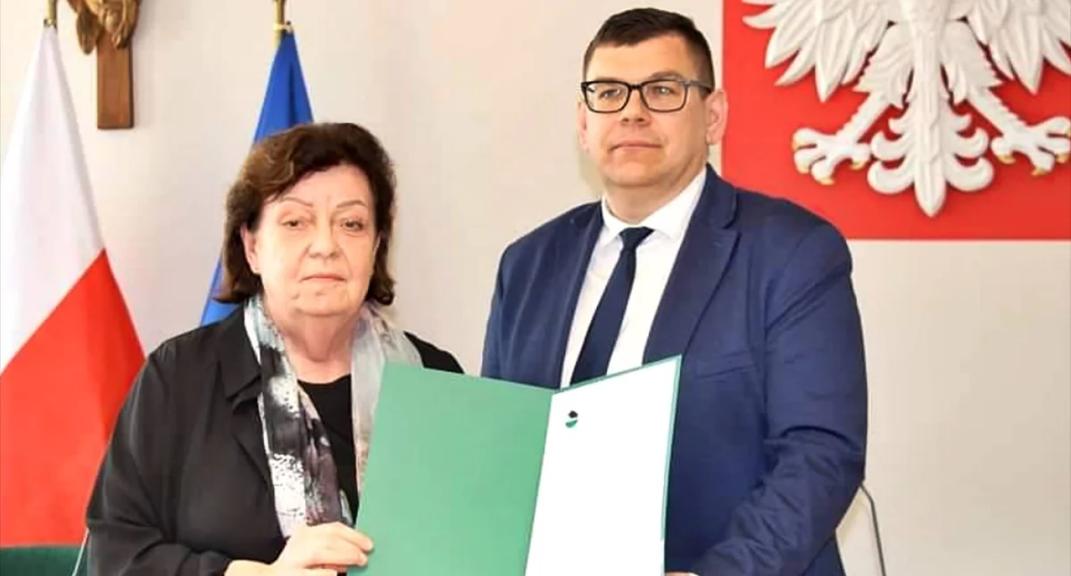 Samorządowcy, Wiesława Sikorska złożyła mandat radnej - zdjęcie, fotografia