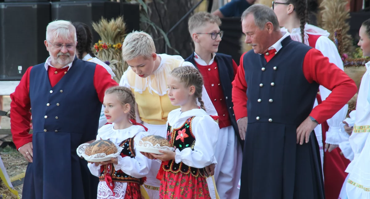 Uroczystości obchody, Dożynki Gminne Zakrzewie - zdjęcie, fotografia