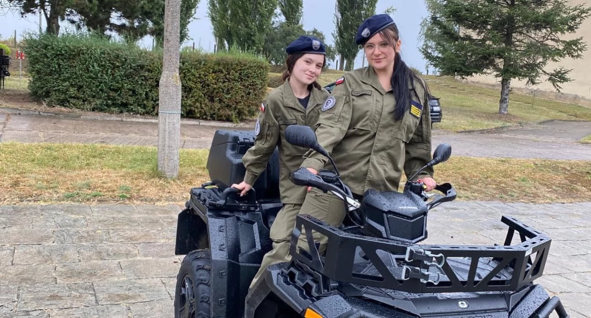 Edukacja, Obóz szkoleniowy klasy wojskowej CKZiU Dolaszewie - zdjęcie, fotografia
