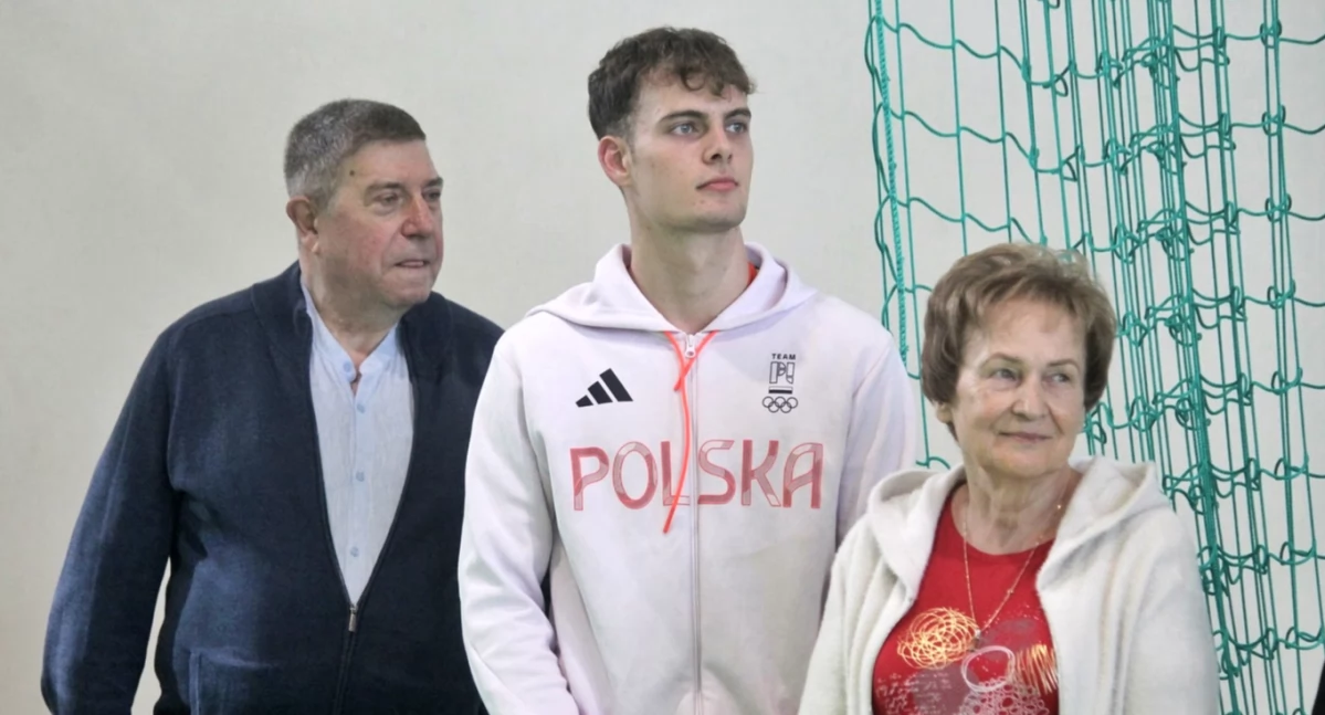 Tenis stołowy, [WIDEO] Memoriał Józefa Palenia wyjątkowy turniej tenisa stołowego Lipce - zdjęcie, fotografia