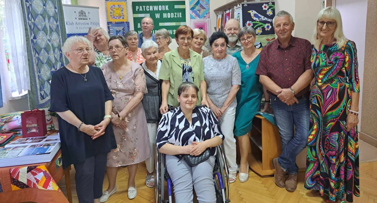 Wernisaże wystawy warsztaty, Otwarcie wystawy Wojciechowskiej Patchwork modzie - zdjęcie, fotografia