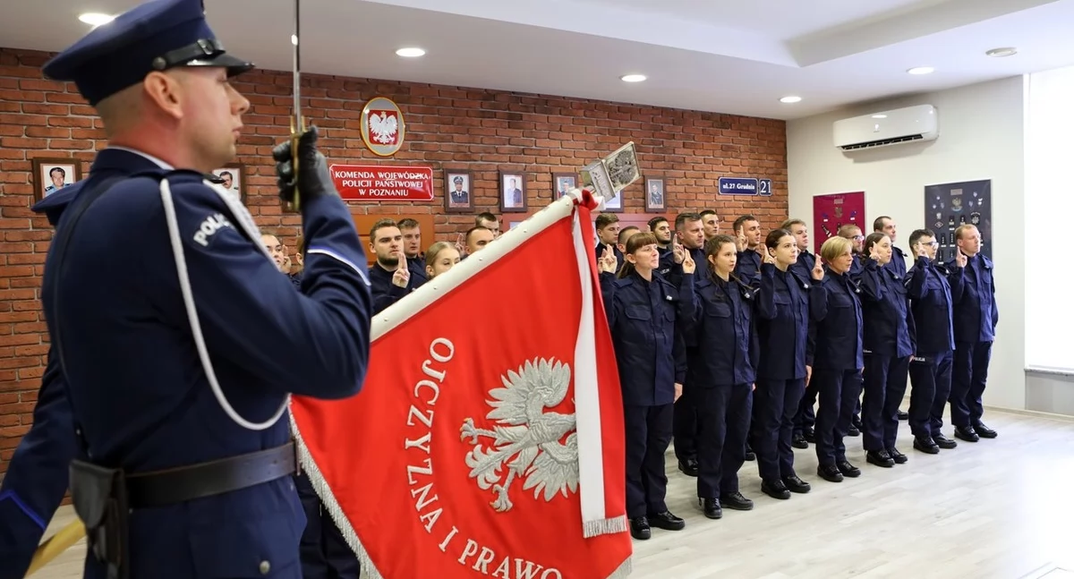 Policja - komunikaty i akcje, Kolejni policjanci zasilą szeregi złotowskiej komendy - zdjęcie, fotografia