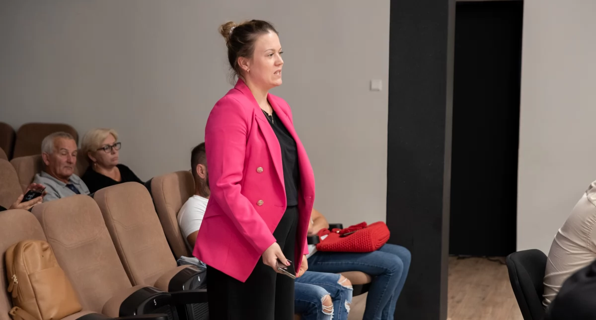Sołtys Kinga Lewandowska zwróciła uwagę burmistrza na brak komunikacji między służbami komunalnymi a mieszkańcami